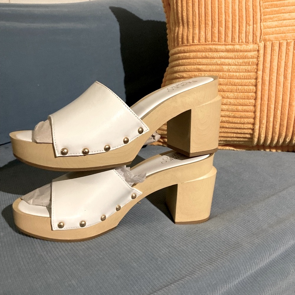 NWB Franco Sarto White slides with 3 inch heels.Genuine LEATHER! Size 9! Sexy